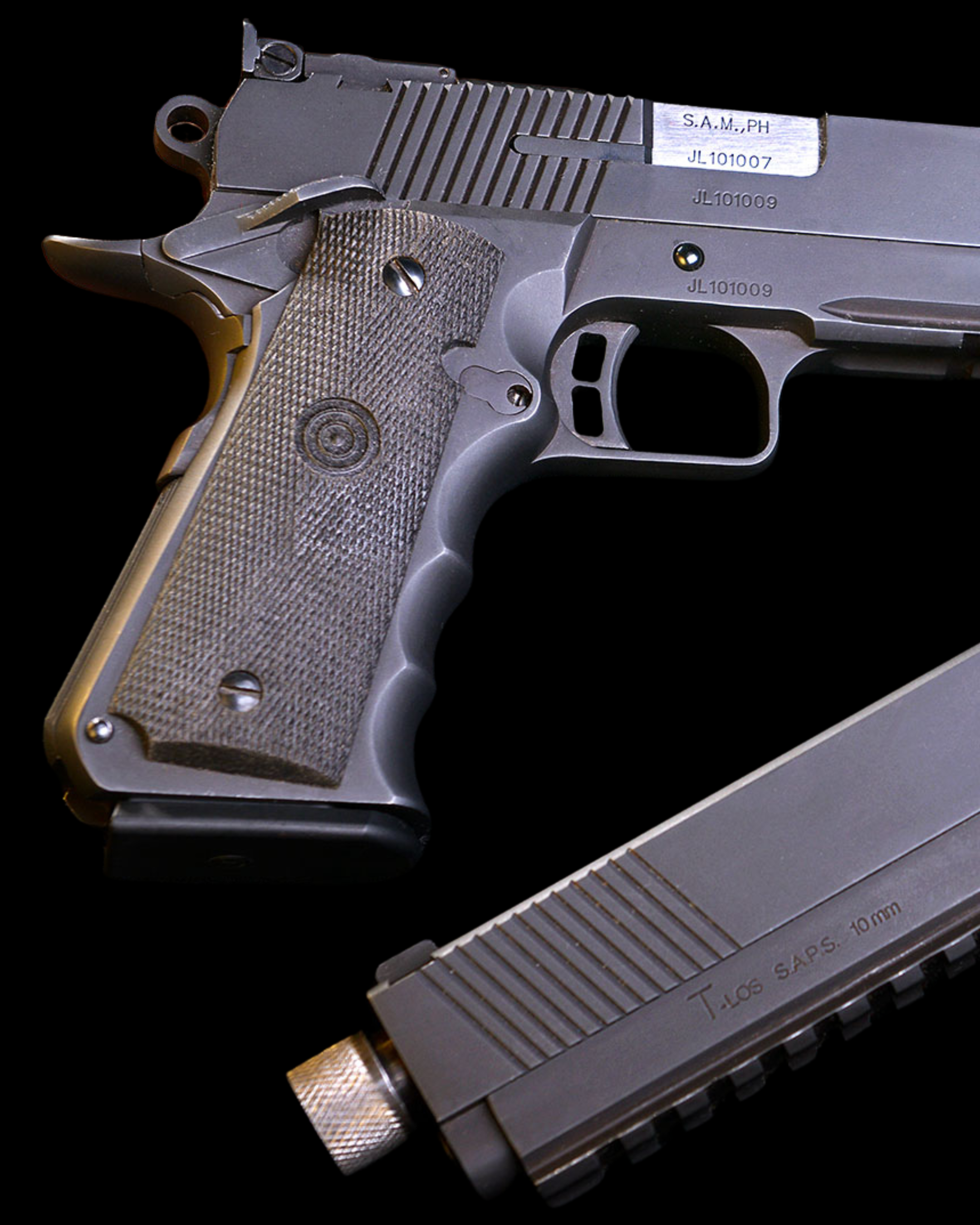 Detail of the T-LOS slide and engraving